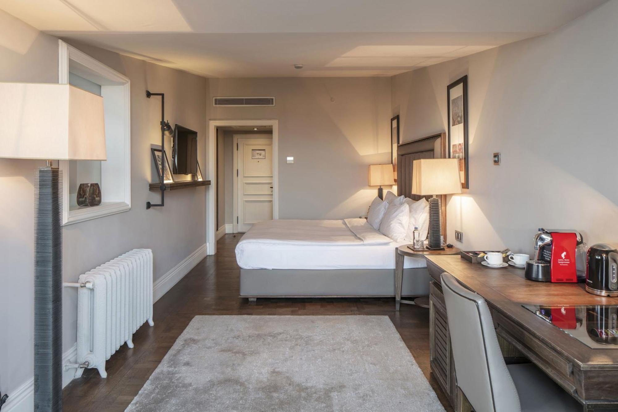 The Bank Hotel Istanbul, A Member Of Design Hotels Exterior photo